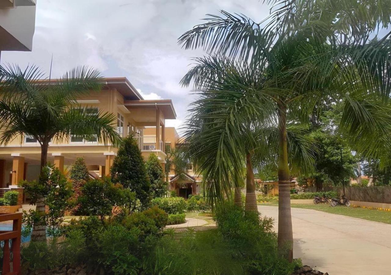Palawan Staycation With A Balcony, Free Pool, Underground River, Honda Bay, With Car Rental - B2 6Diamond Puerto Princesa Esterno foto